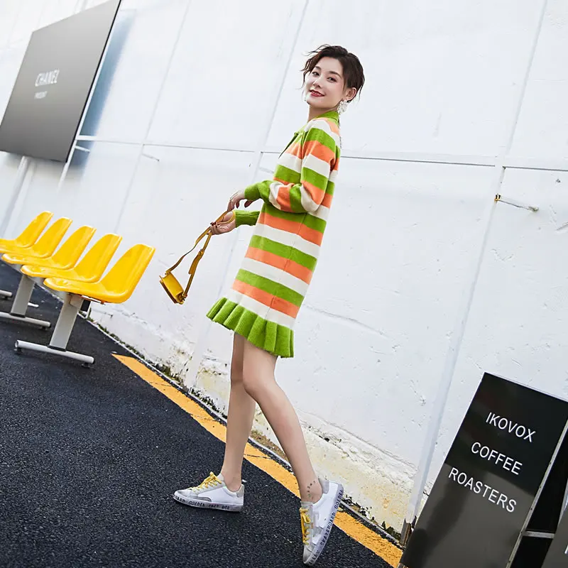 Женское трикотажное платье-поло HG платье в радужную полоску с длинными рукавами