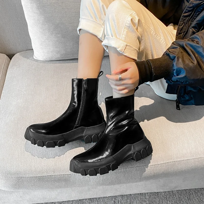 

New Brand Fashion Autumn Winter Warm Snow Boots Genuine Leather Square Med Heels Black Casual Shoes Woman Ankle Boots Size 34-40