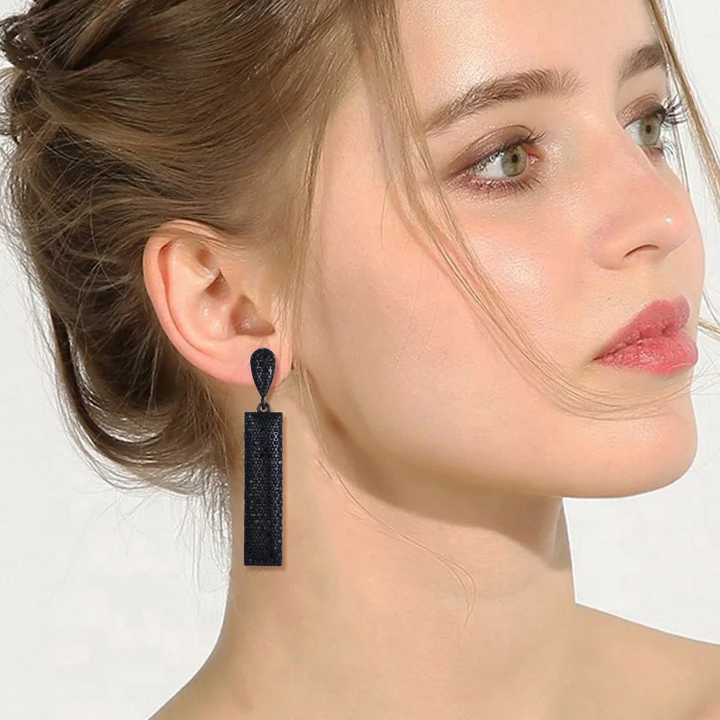 

New Vintage Hanging Long Square Zinc Alloy Micro Inlay Rhinestone Drop Earrings for Women Jewelry High Quality Classic Gift