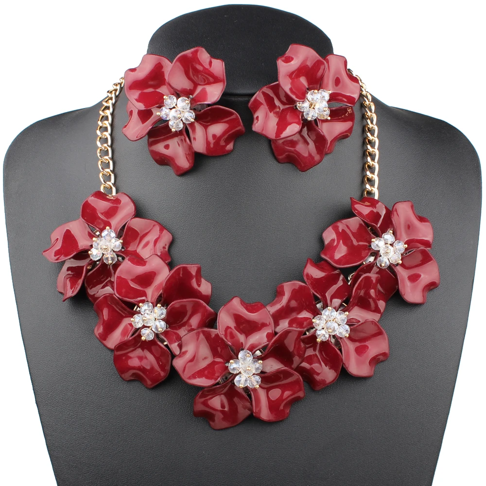 Женский комплект из колье и серёг с кристаллами | Украшения аксессуары