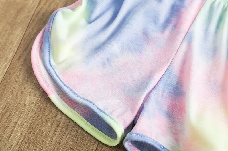 Спортивный костюм для девочек топ без рукавов и короткие штаны Радужный градиент