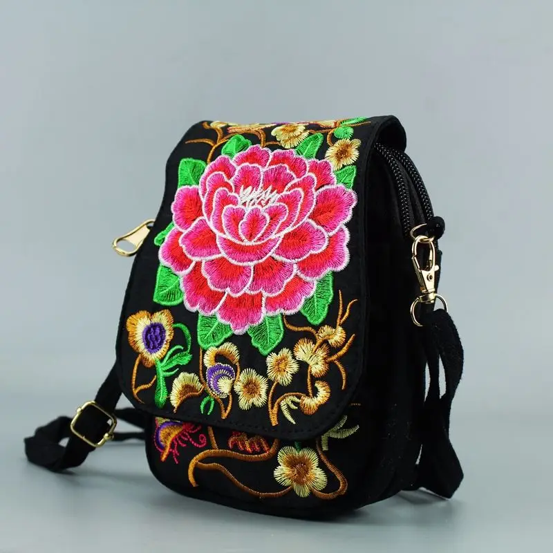 Фото 2021 женская сумка через плечо дорожная винтажная с цветочной вышивкой Сумка