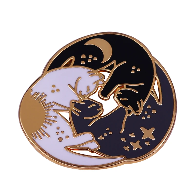 Эти три булавки с милым котом и трио готовы для сна кошкой! Крутящиеся тела