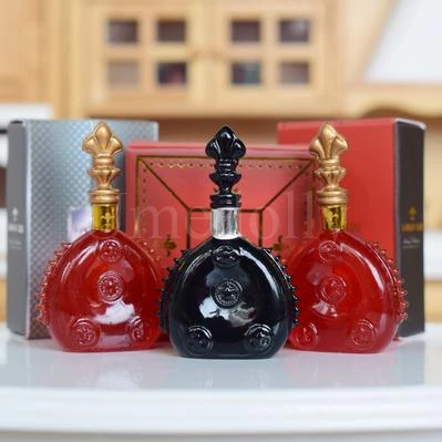 wine bottle with box Классический 1/12 кукольный домик миниатюрные бутылки для виски вина ролевые игры Дом Кухня Еда для куклы напиток аксессуары - Цвет: wine bottle with box