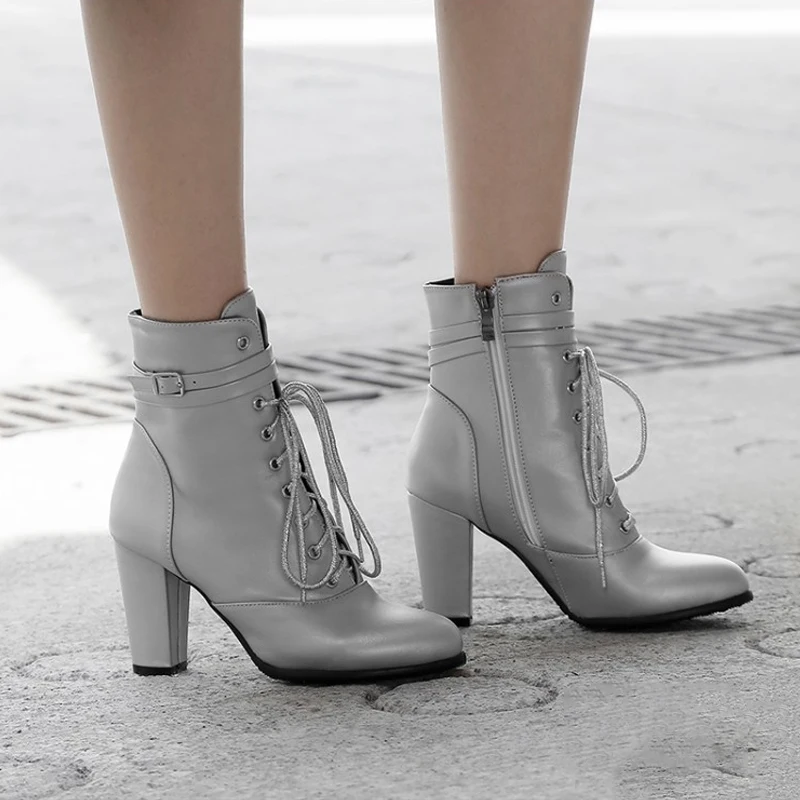 LALA IKAI/женские зимние ботильоны; повседневные полусапожки из искусственной кожи с перекрестной шнуровкой; женская пикантная обувь на высоком каблуке на молнии и шнуровке; XWC5395-4