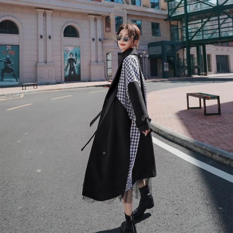 Женское двубортное шерстяное пальто средней длины бордовое выше колена в