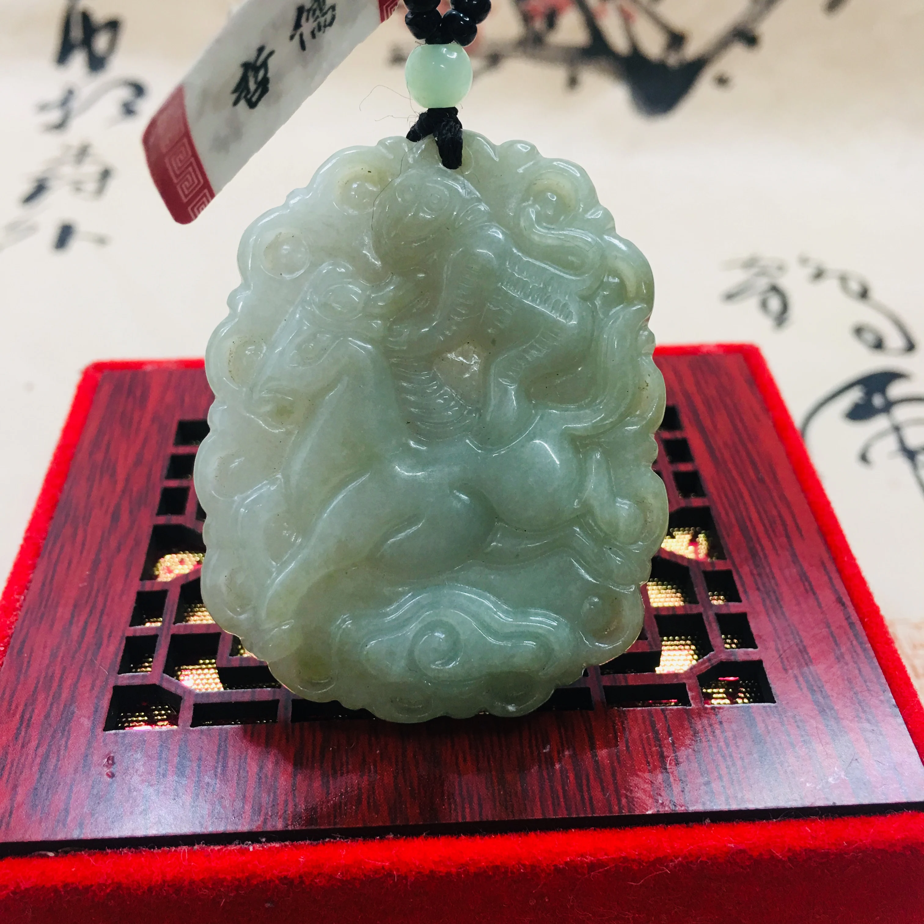 Цепочка Zheru из натурального жадеита С Вырезанным темно зеленым кулоном в виде