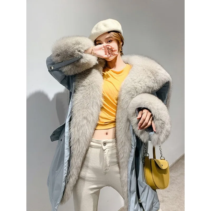 

Шуба из лисьего меха с капюшоном, на молнии