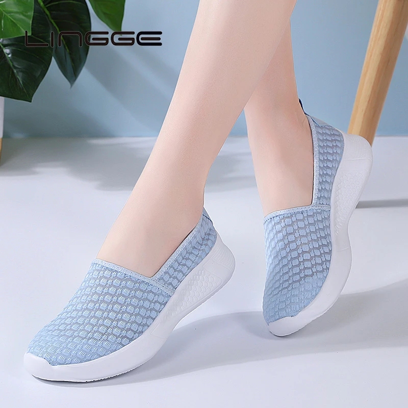 

LINGGE/новые женские сетчатые кроссовки; Летние удобные дышащие мужские мокасины без шнуровки; Модный светильник; Женская обувь на плоской под...