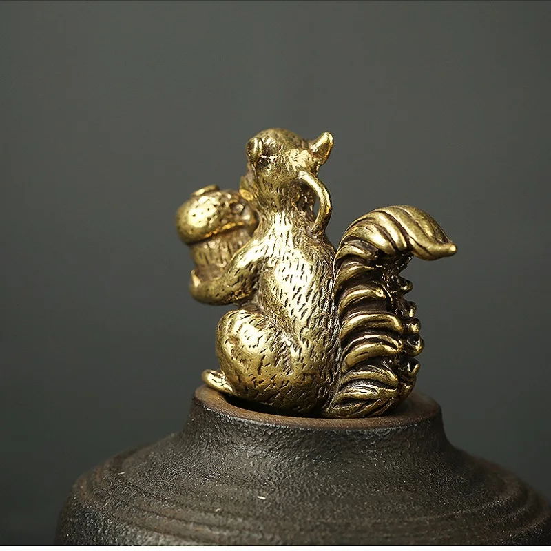 

Beautiful Solid Brass Squirrel Key Chain Fortune Key Chain Pendant