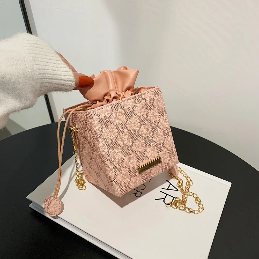 

Женская сумка через плечо в стиле ретро, универсальная винтажная клетчатая Сумочка на плечо, миниатюрные квадратные мессенджеры на цепочке