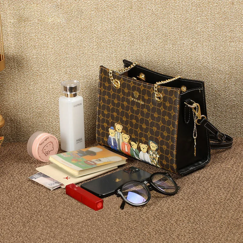 

Tote bag female large capacity cartoon bear print retro cute one-shoulder messenger chain bag