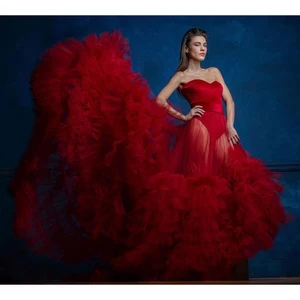 Red Charming Luxury Puffy Prom Dresses Strapless Ruffles Tiered Tulle Ball Gown Women Long Elegant Evening Gowns Custom Made