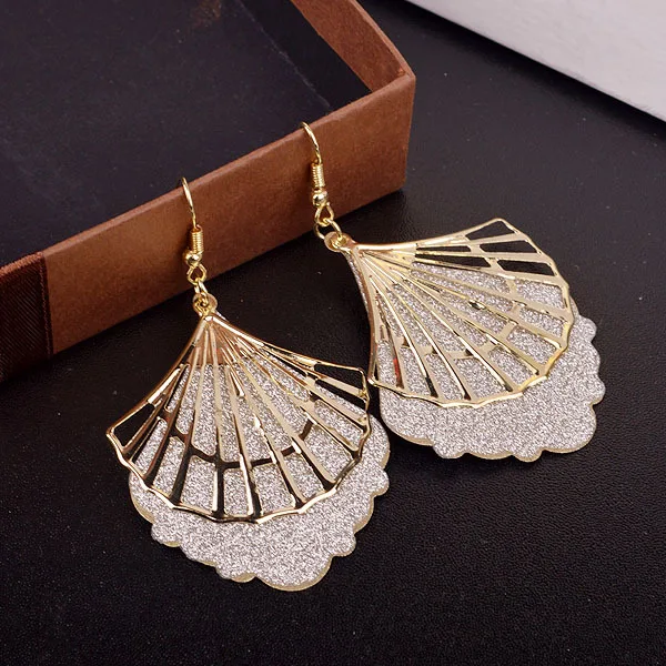 

20201 New Scallop Shaped Women's Frosted Earrings Popular Exaggerated Irregular Earrings In Europe and America for Women
