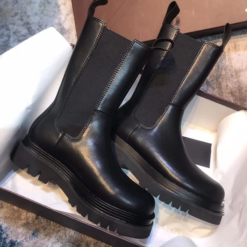 

The new During the Spring and Autumn Winter 2021 Large Base of Knight Boots Shoes Leather Drum in Short Boots