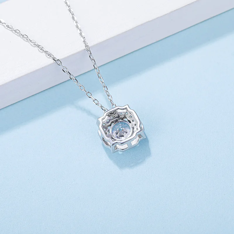 GEM'S BALLET 1.0ct VVS1 Brilliant Moissanite Diamond Pendant Necklace For Women 925 Sterling Silver Halo Wedding | Украшения и