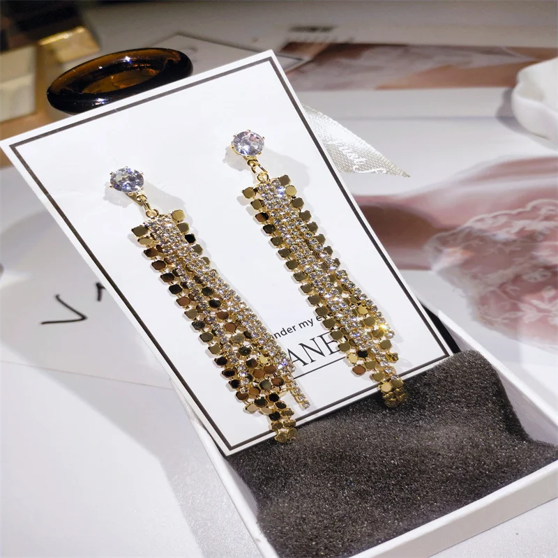 

Fashion Long Metal Tassel Drop Earrings Korean Joker Sweet Lovely Girl Elegant Women Earrings for Wedding Party Engagement