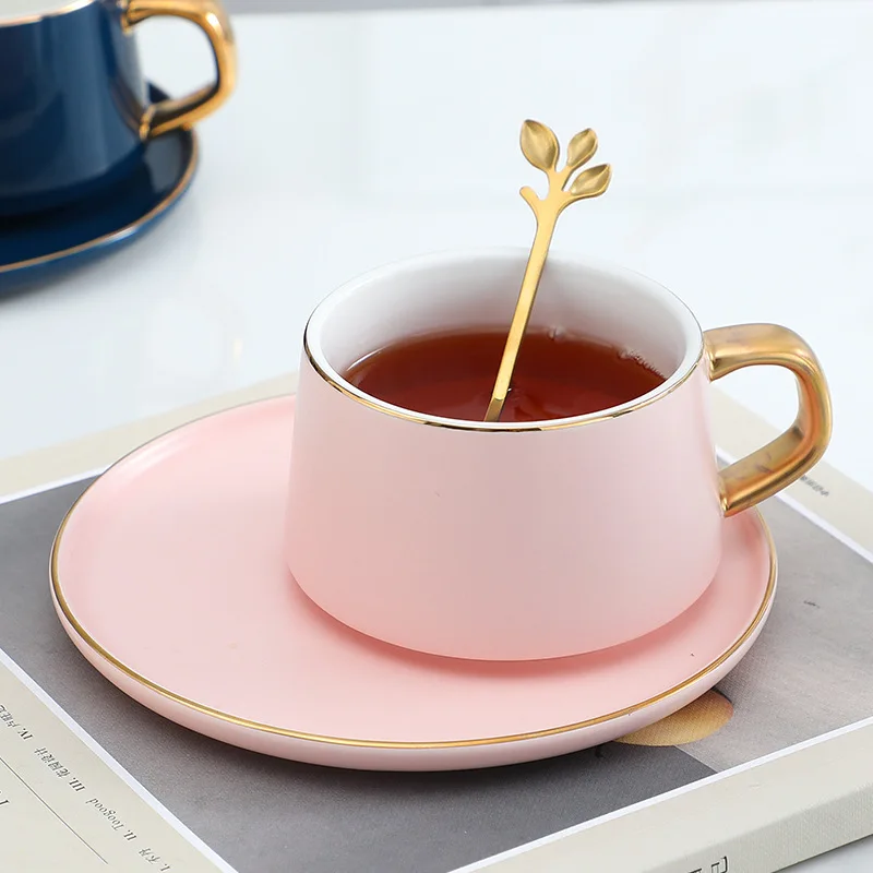 Керамическая кофейная чашка в европейском стиле Классическая простая