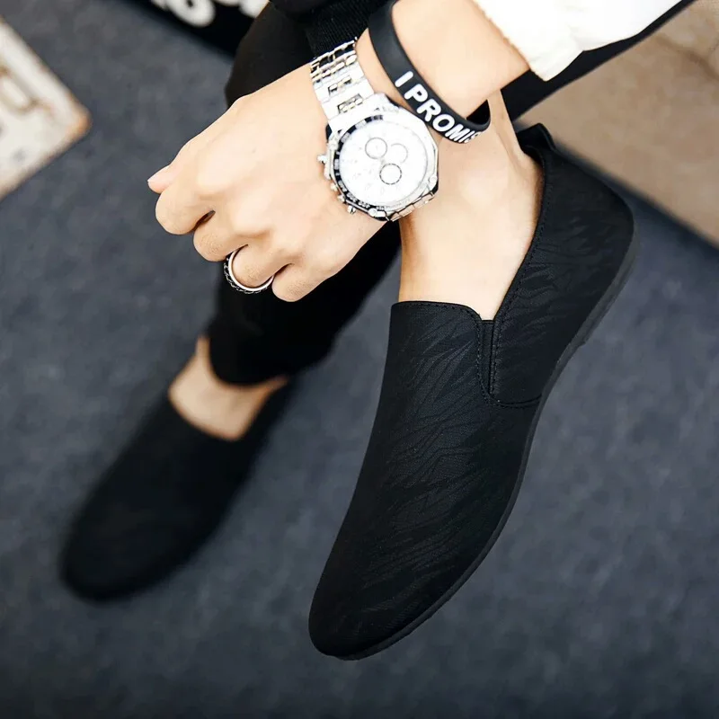 

Coslony Men Loafers Casual Shoes Men 2020 Spring Summer Canvas Men Shoes Light Breathable Fashion Flat Footwear
