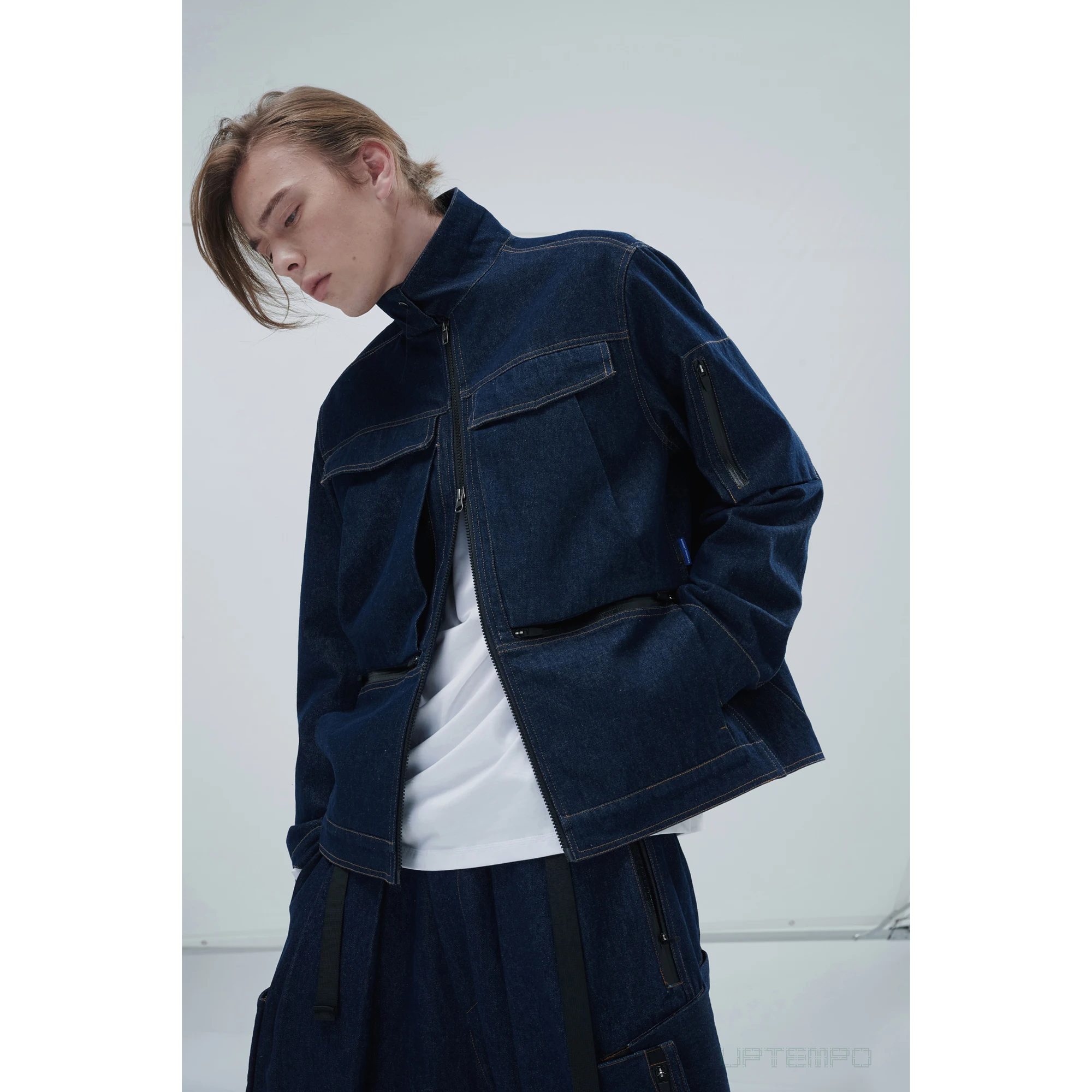 Функциональная джинсовая куртка с 3d карманами 21 Вт | Мужская одежда