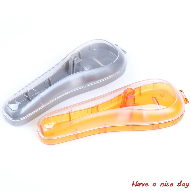 

1 PCS Portable Men's Razor Blades Holder Box Portable Blue Travel Shaver Holder Box Case Shaving Machine