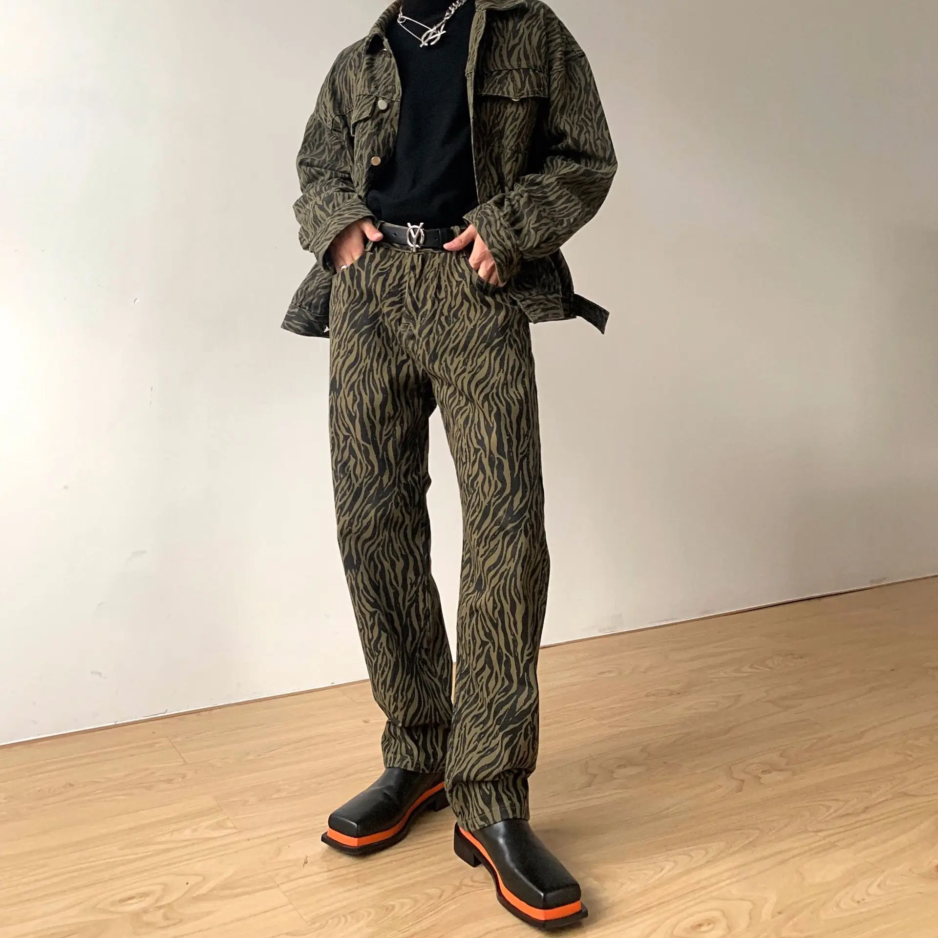 

Male Women Streetwear Hip Hop Jeans Pant Men Casual Vintage Stripe Loose Straight Denim Trousers