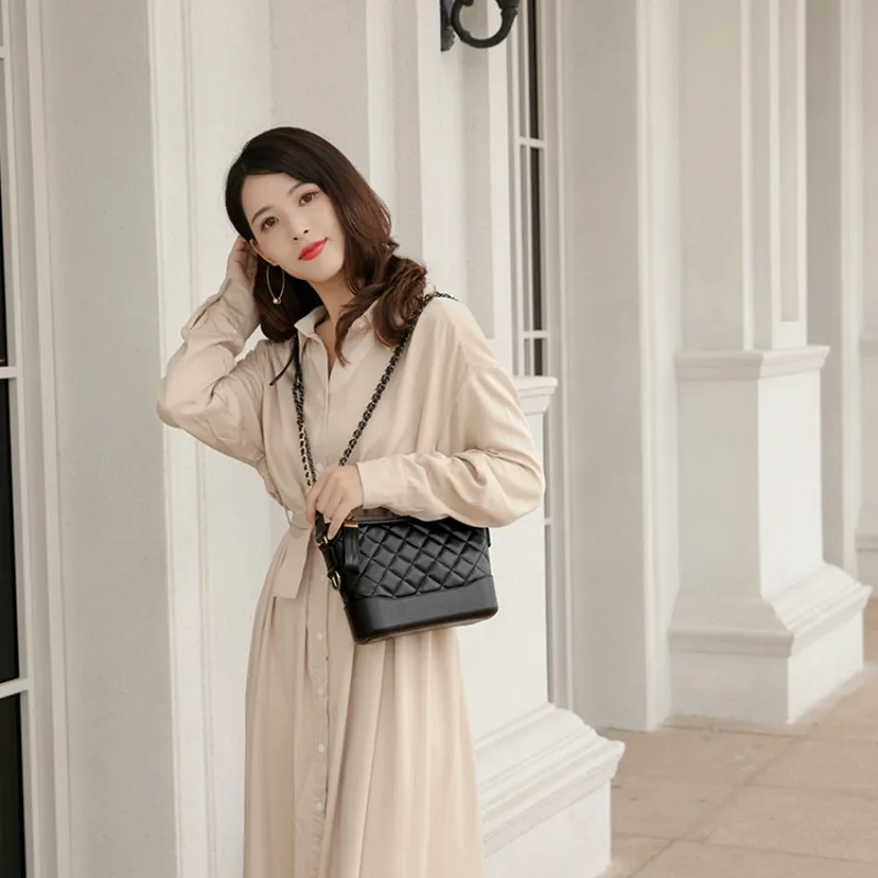 

IVog New Arrival Everyday Ladies Shoulder Crossbody Handbag Small Leather Geometric Clutch Hand Bags for Women 2020