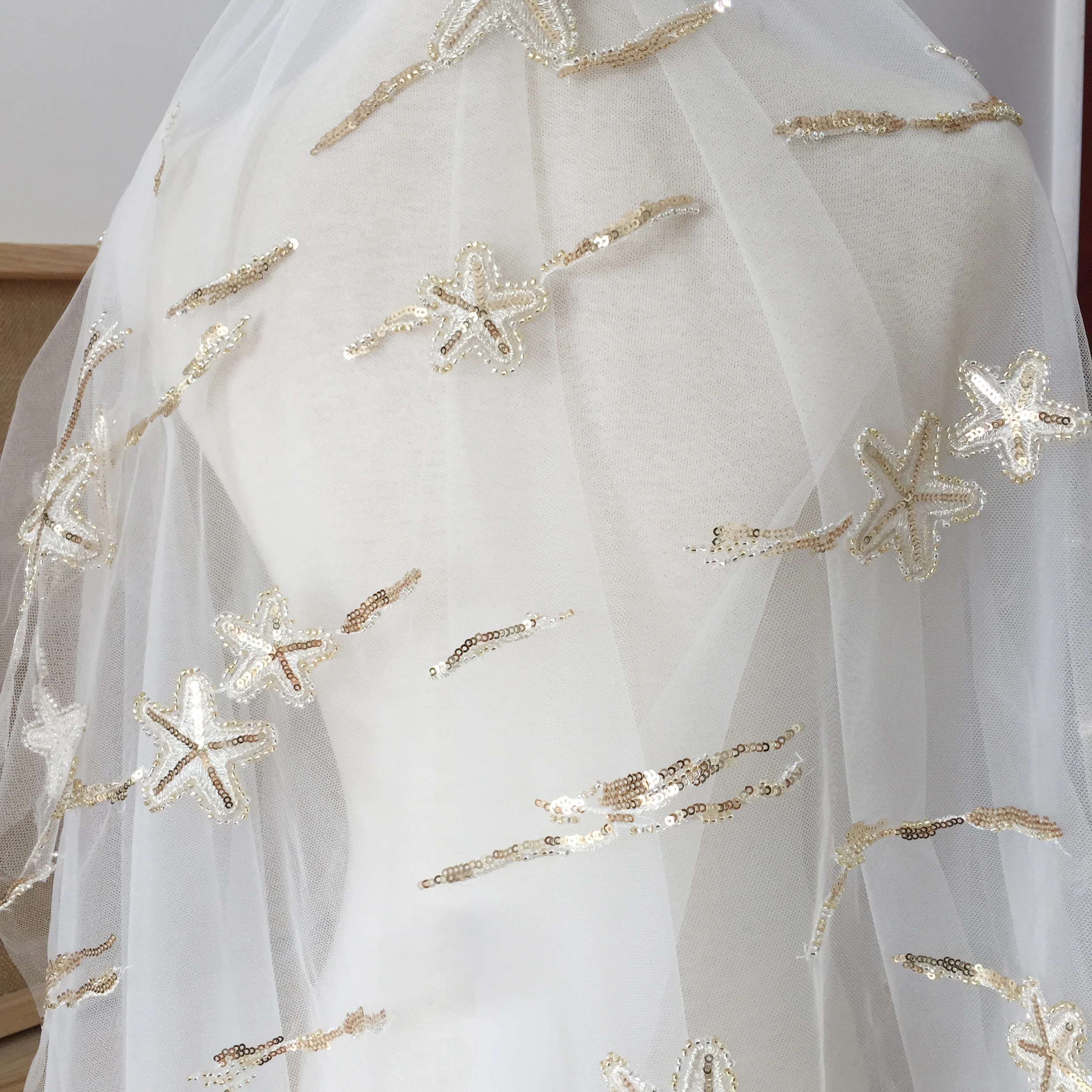 1 ярд великолепный светильник с аппликацией в виде Золотой звезды рыбы блесток