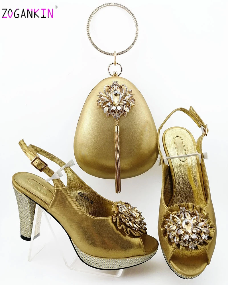 Новейший комплект из туфель и сумочки золотого цвета в Африканском итальянском