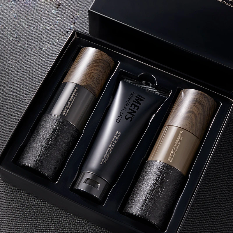 

Men's Mineral Mud Oil Control Set Deep Cleansing Oil Control Moisturizing Cleansing Lotion Skincare Three-Piece Set