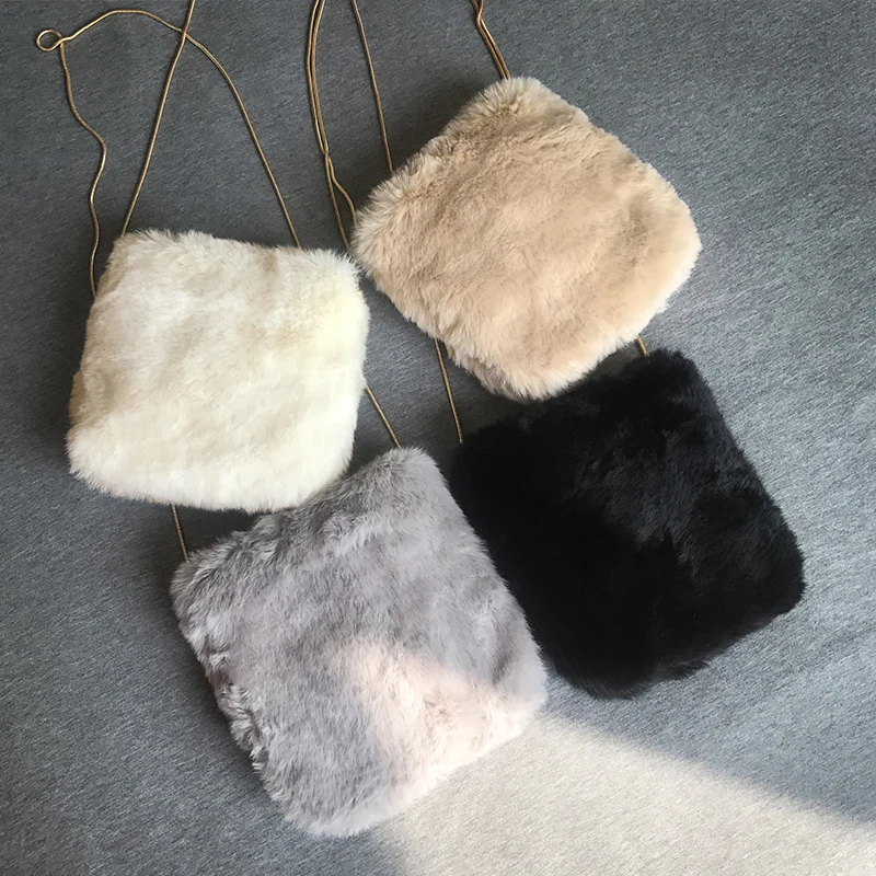 Женская сумка мессенджер MABULA мягкая квадратная на плечо с кроличьим мехом в