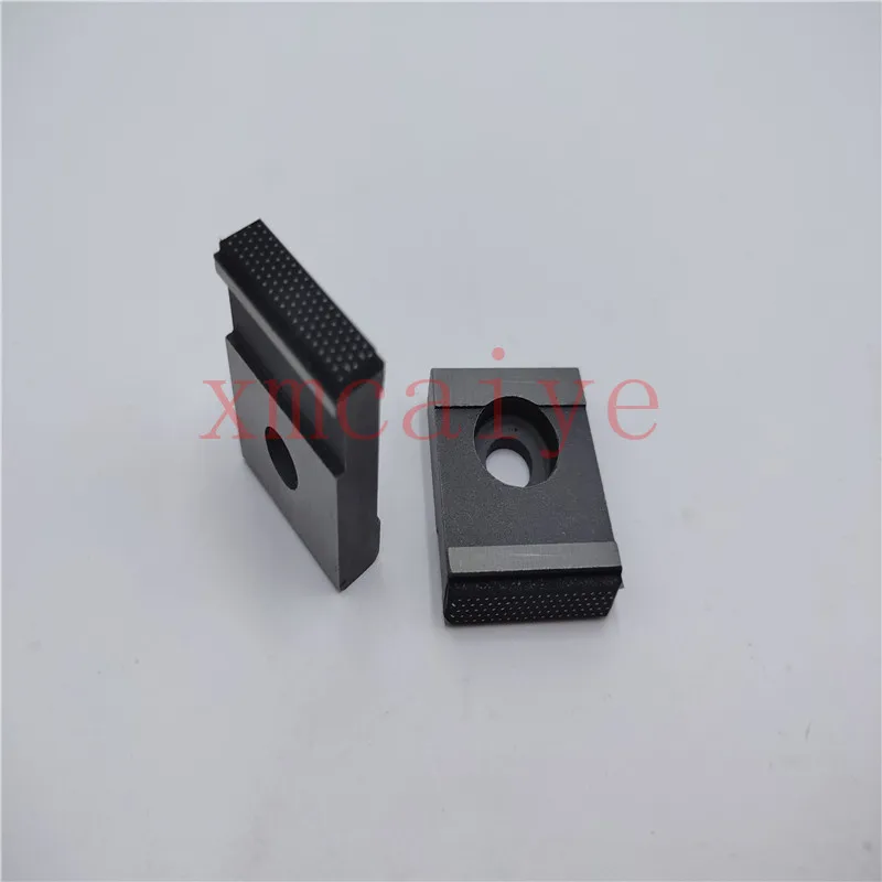 

25 шт. Бесплатная доставка KBA Gripper Pad KBA части печатной машины 7*23*30