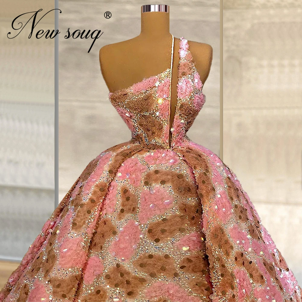 Gorgeous 9 Design Beaded Party Dress Women Evening Dresses Robes Dubai Handmade Celebrity Dress 2021 Arabic Abaya Prom Gowns