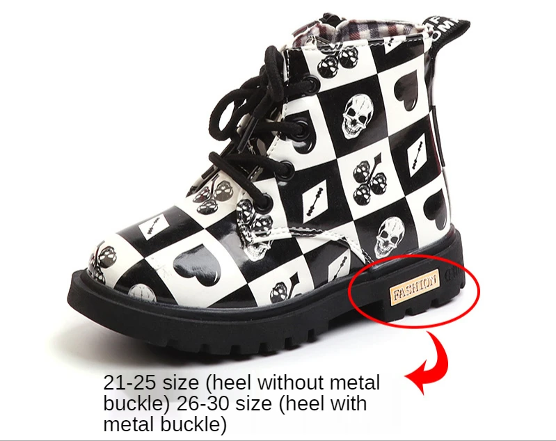 

Children's spring and autumn Martin boots boys and girls black and white peach heart poker print shoes