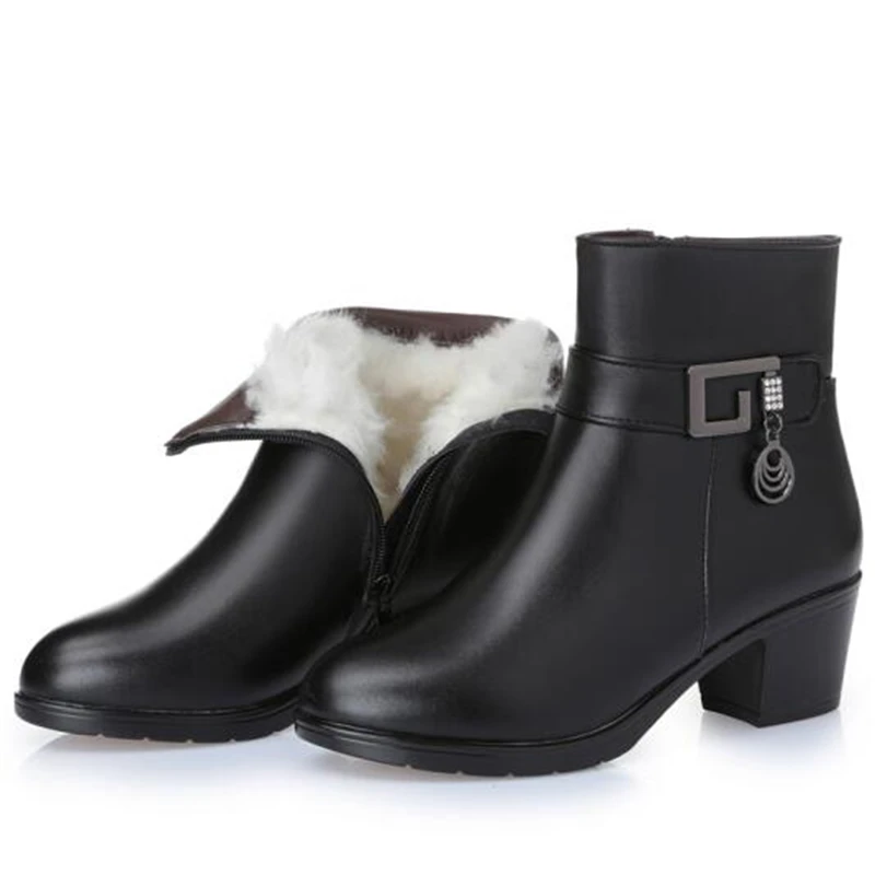 

Genuine Leather Women Boots Winter Thick Wool Lined Genuine Leather Women Snow Boots Large Size Women Winter Shoes