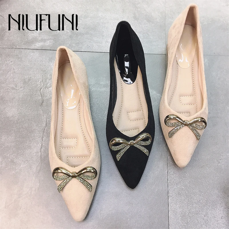 

NIUFUNI Pointed Bow Rhinestone Suede Low Heels Women's Shoes 2021 Pumps Slip-On Flat Shoes Work Shoes Elegant Soft Summer Slides