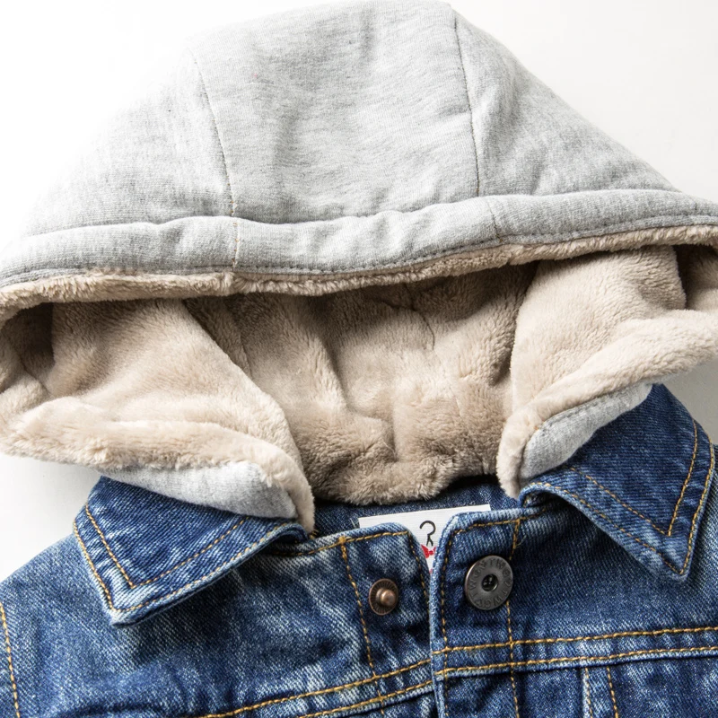 Boys'Autumn and Winter Jeans Jacket with Fleece Thickening Children's Winter Dress New Westernized Boys' Jacket