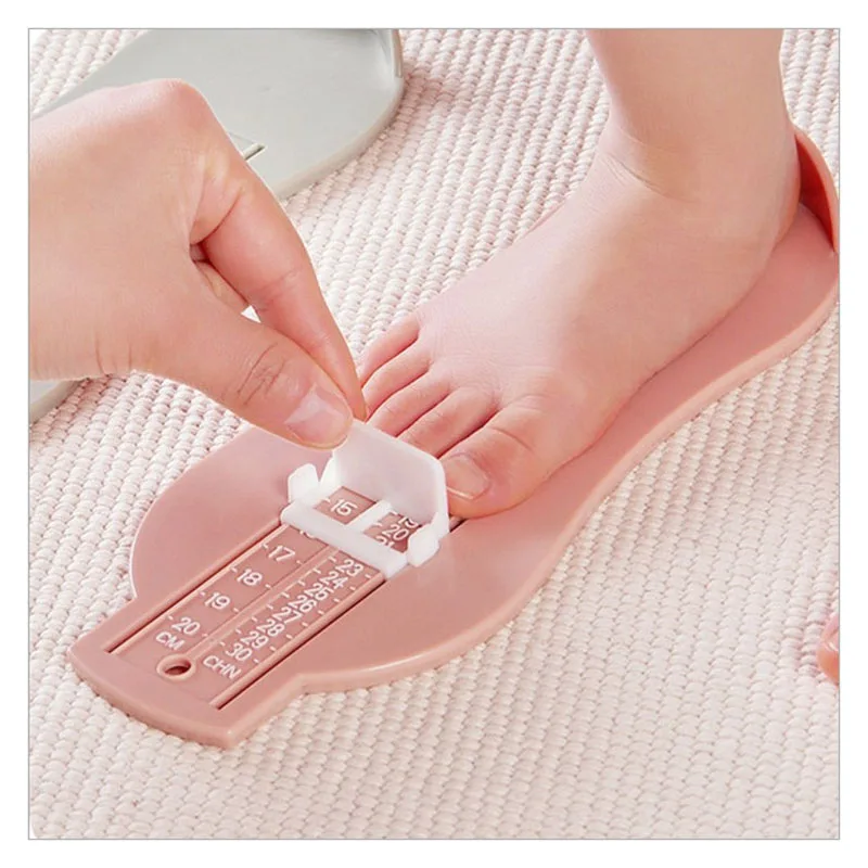 Измерительная лента для детей Baby Foot Ruler - калькулятор для измерения длины детской обуви и фиттинга для младенцев.