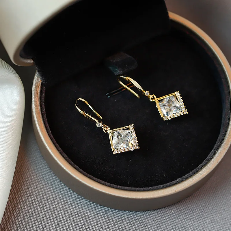 Женские квадратные серьги-подвески корейские геометрические Стразы модные из