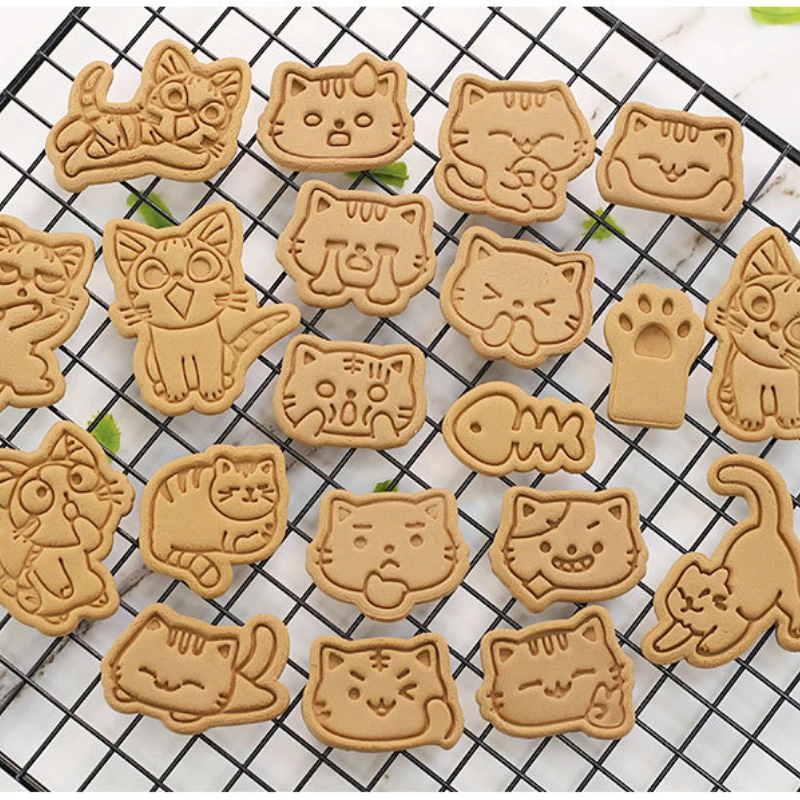 

1pcs Cute Cartoon Cat Biscuit Mould Lovely Cat Shape Cookie Molds 3D Pressing Baking Tools DIY Baking Cookie Mold