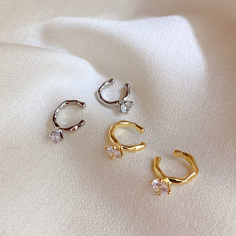 Золотые серебряные серьги без пирсинга с кристаллами простые маленькие круглые