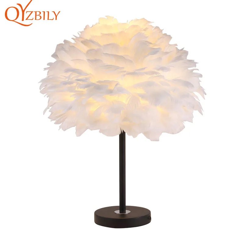Лампа настольная с пером: современная лампа настольная со гусиными перьями для спальни, гостиной, макияжа, арт-деко и туалетного столика.