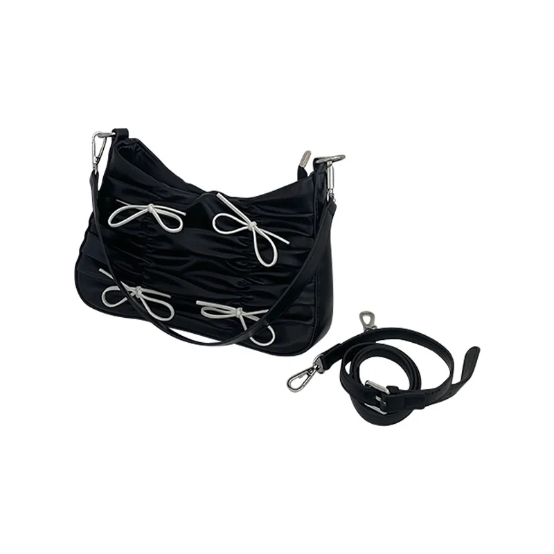 

Deer fold bow color contrast underarm bag