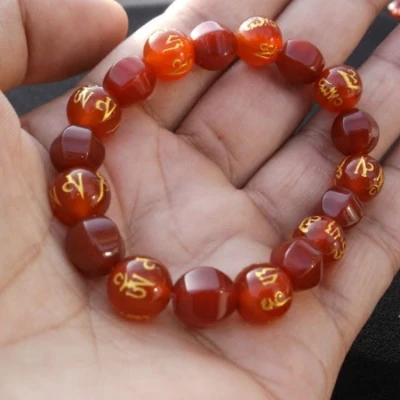 

Zheru jewelry natural agate chalcedony red five-character mantra bracelet men's and women's jewelry bracelets
