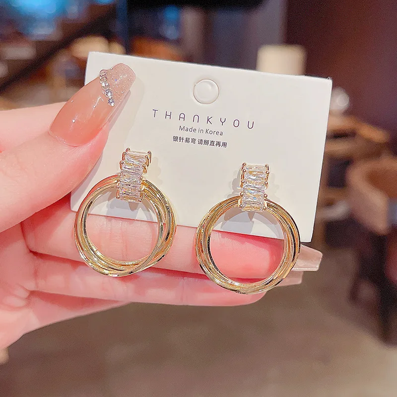 

Wholesale Silver Plated Circle Zircon Factory Stud Earrings Dropshipping Jewelry Gift