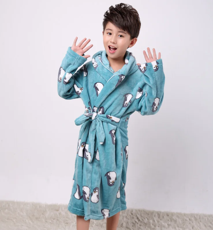 Boys robes 05 Модный детский банный халат; сезон осень-зима; теплые фланелевые ночные рубашки для мальчиков; детские халаты с героями мультфильмов; флисовые купальные халаты с капюшоном для девочек - Цвет: Boys robes 05
