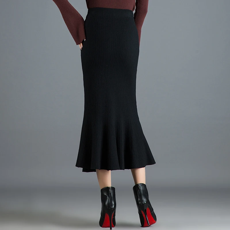 Женская трикотажная юбка-свитер средней длины с высокой талией | одежда