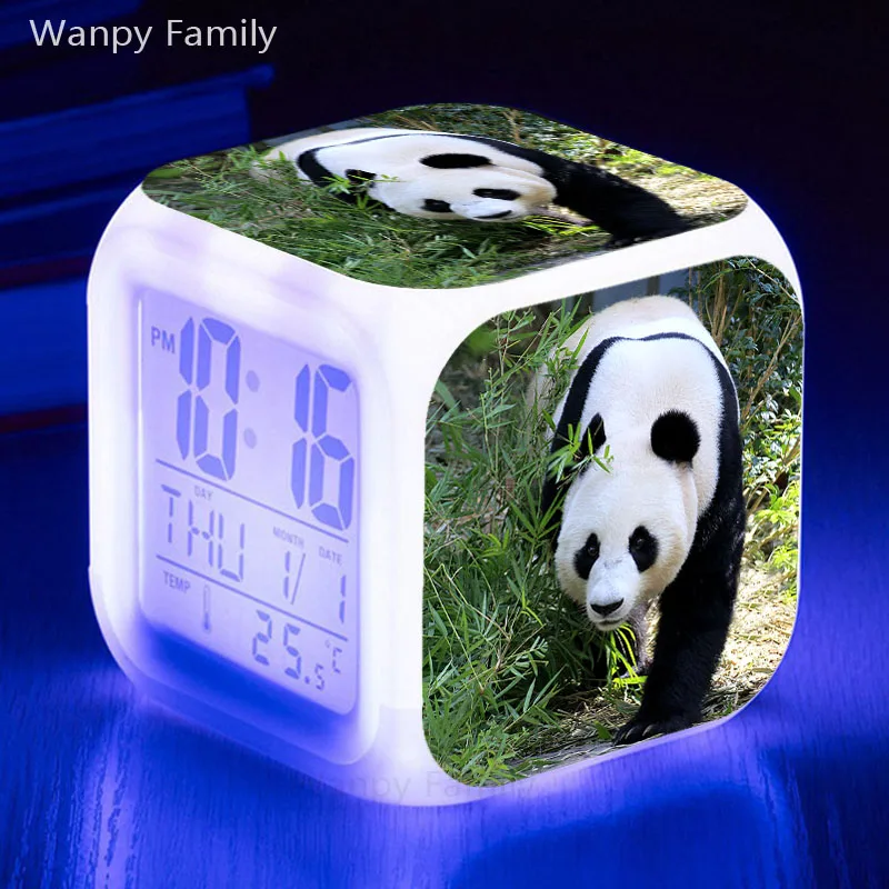 Золотой Very Lovely Panda Alarm Clock 7 Color Glowing Multifunctio Alarm Clock LED Big screen Touch Sensing Digital Flash Watches Clock - Цвет: Золотой
