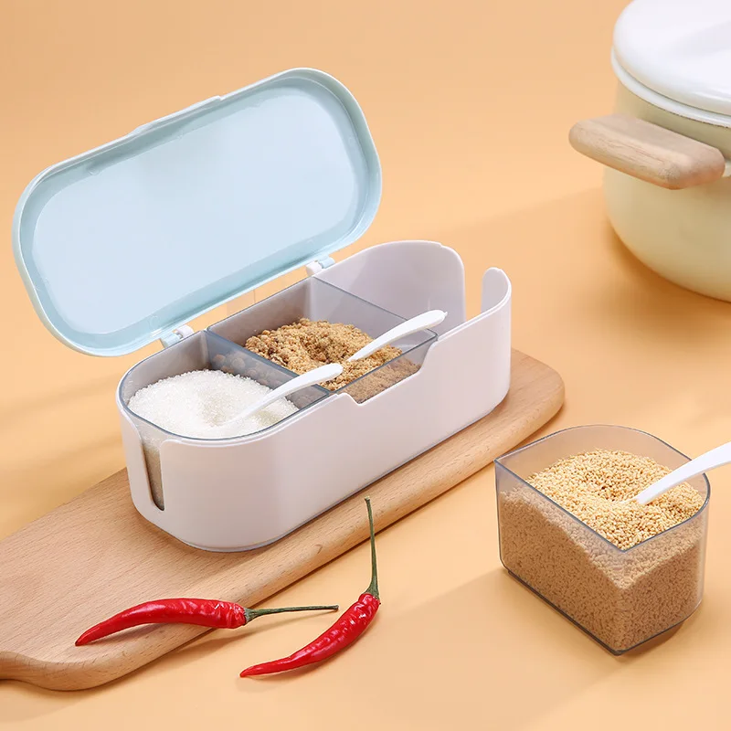 

045 Kitchen Seasoning Pot Three Compartment With Three Spoons Dustproof and Moisture-proof Seasoning Box Kitchen Tool
