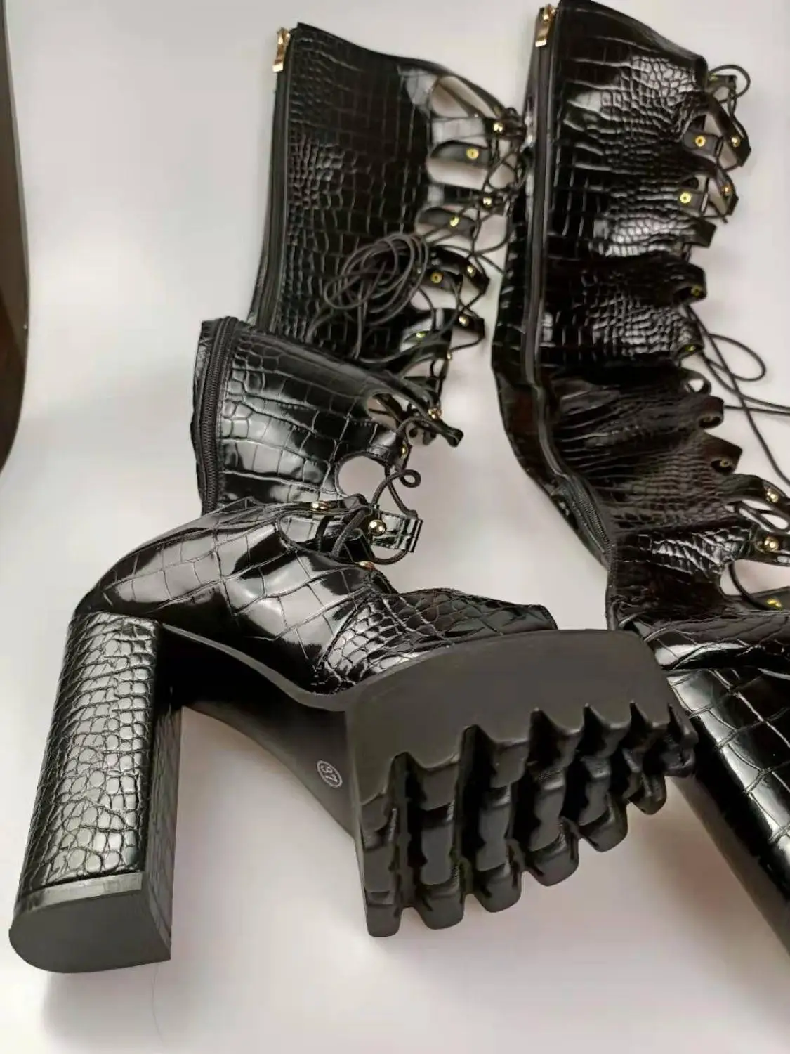 Новинка 2019 женские сапоги из искусственной кожи с перекрестной шнуровкой Сапоги